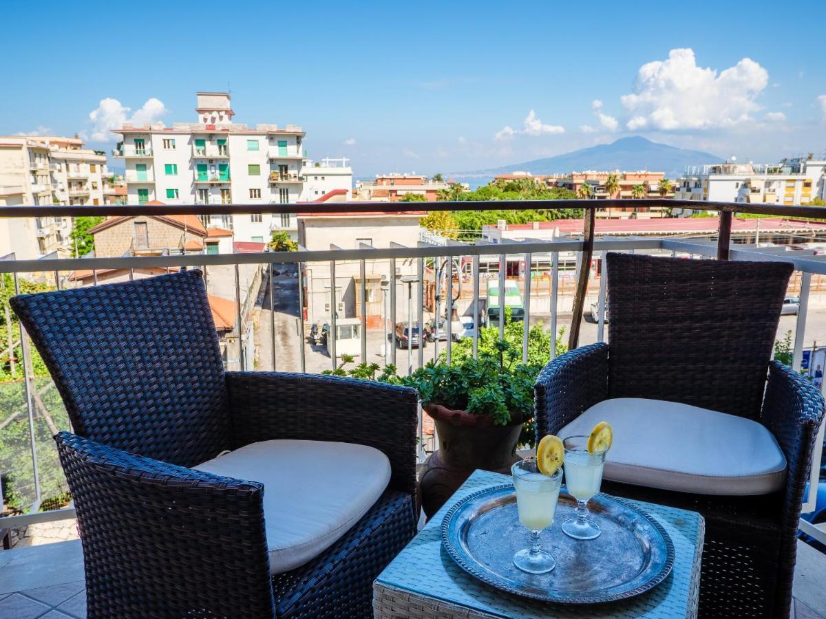 Aranci Apt 67 - Sorrento Centre And Vesuvius View Zewnętrze zdjęcie